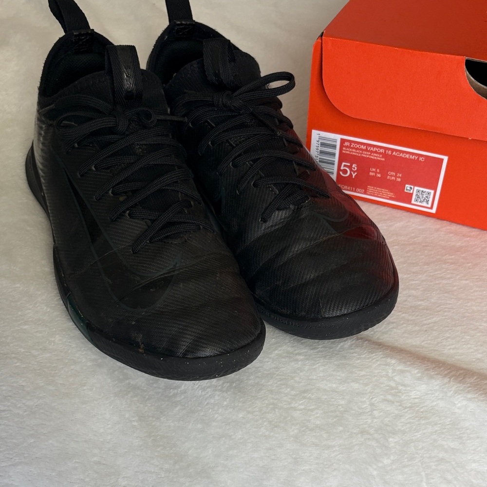 Nike Men's Black Zoom Vapor Athletic Shoes